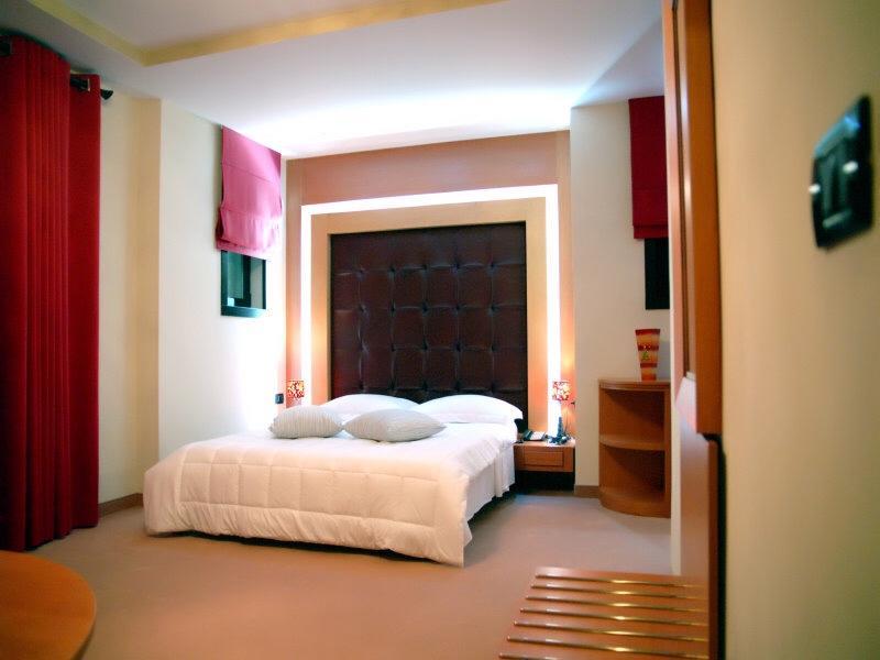 Icon Hotel Vlorë Exterior foto